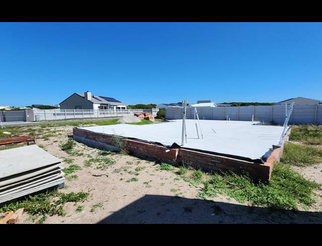 2 BEDROOM HOUSE FOR SALE IN KLEINBAAI